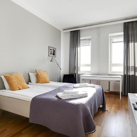 Kotimaailma Apartments Kamppi - 2Br For 4 Persons Helsingfors Exteriör bild